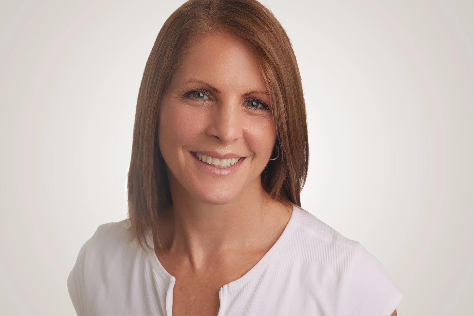 Portrait of the WholyU founder, Anita Alexander